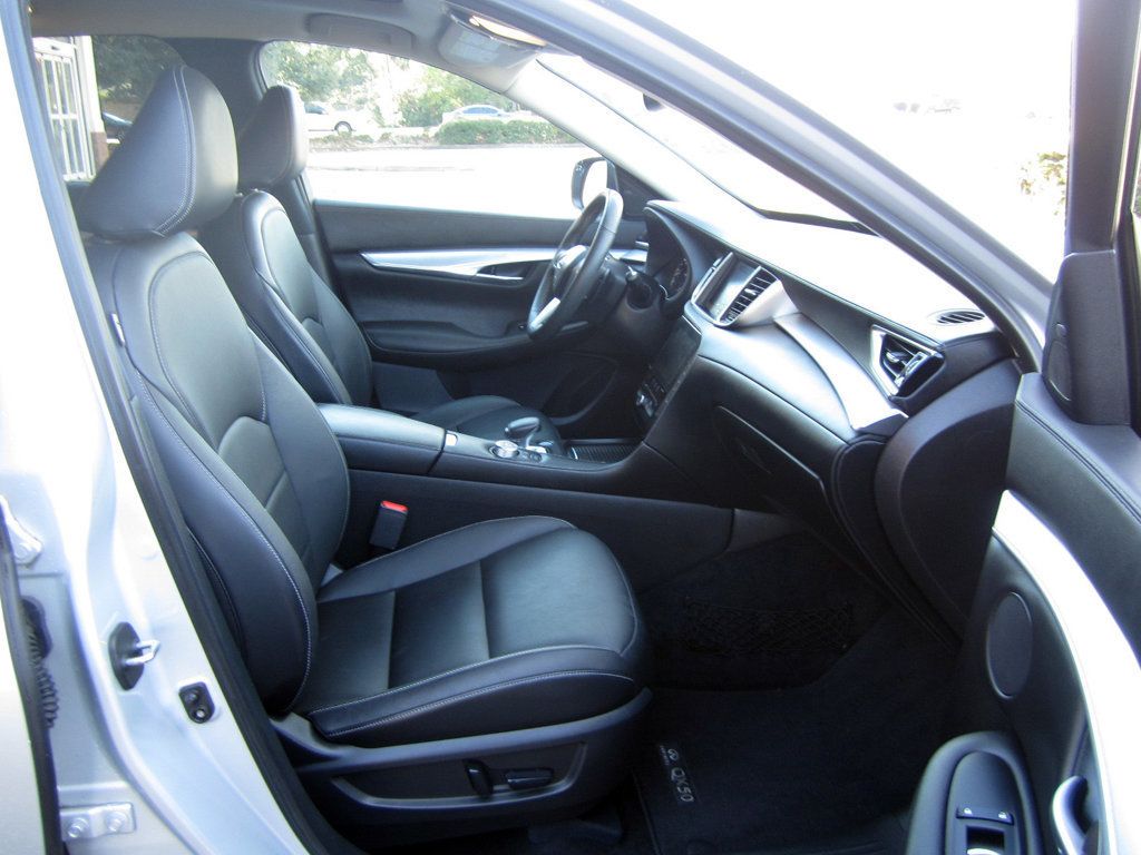 2020 Infiniti QX50 Luxe photo 15