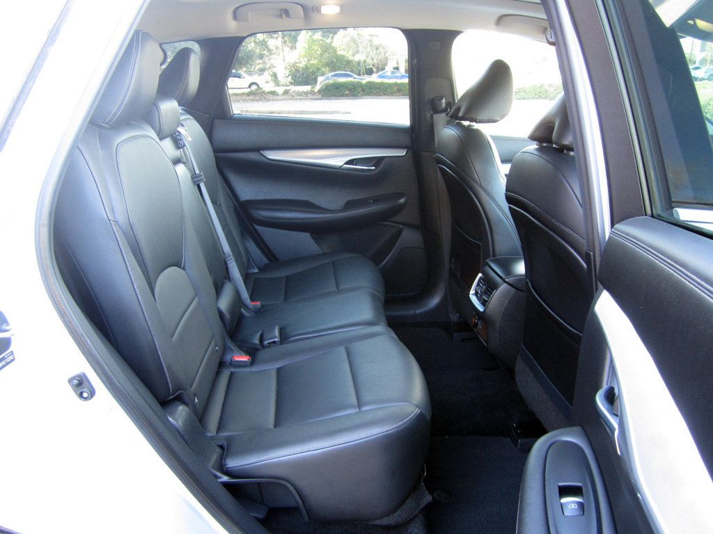 2020 Infiniti QX50 Luxe photo 19