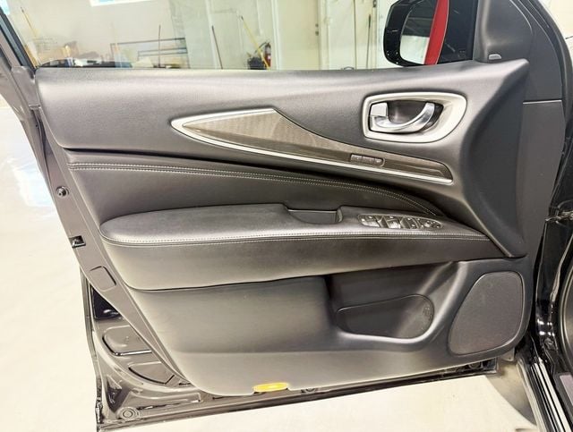2020 Infiniti QX60 Luxe AWD photo 29