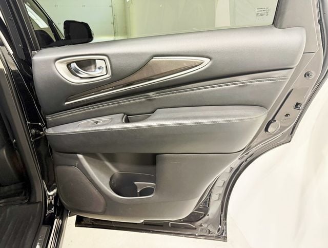 2020 Infiniti QX60 Luxe AWD photo 38