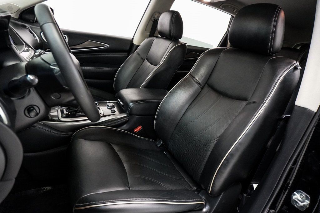 2020 Infiniti QX60 Luxe AWD photo 17