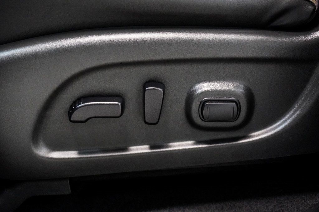2020 Infiniti QX60 Luxe AWD photo 18