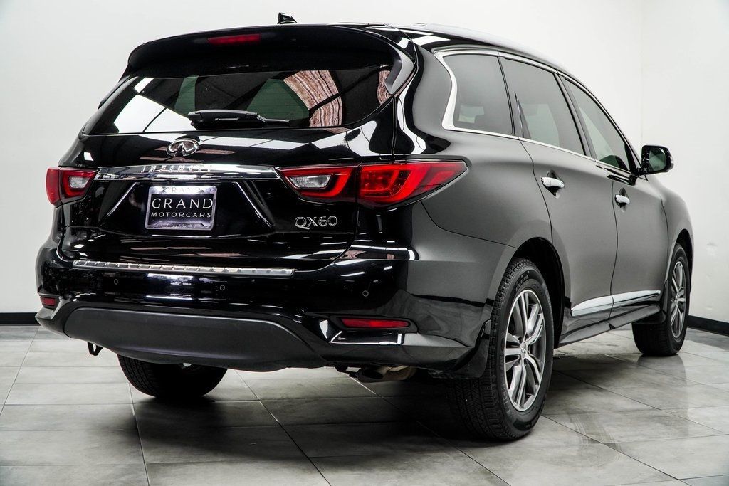 2020 Infiniti QX60 Luxe photo 10