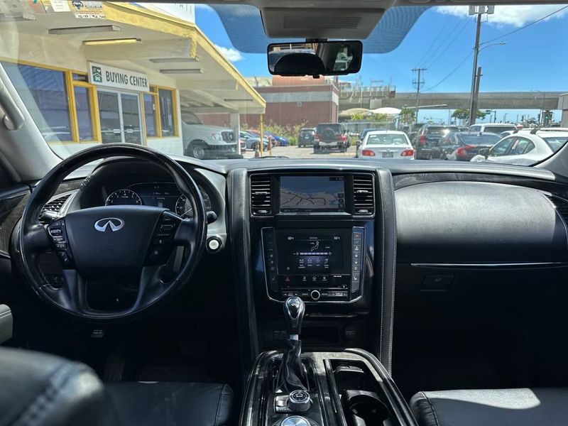 2020 Infiniti QX80 Luxe photo 12