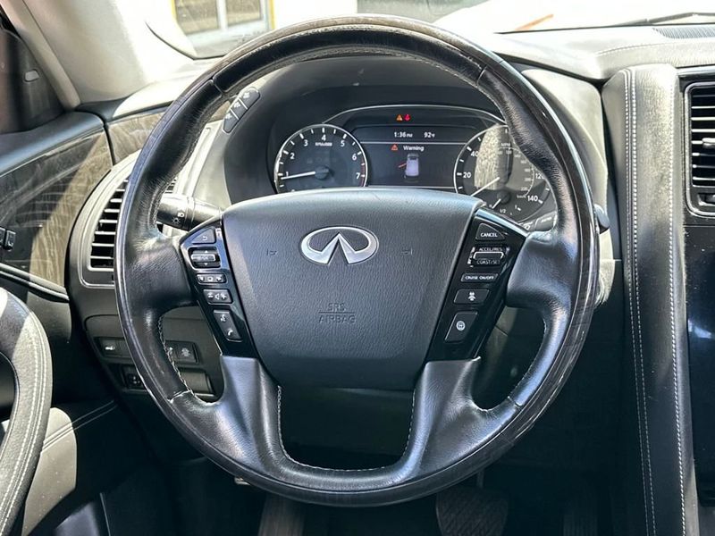 2020 Infiniti QX80 Luxe photo 16