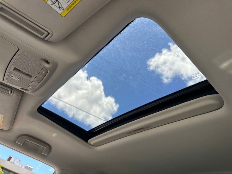 2020 Infiniti QX80 Luxe photo 18