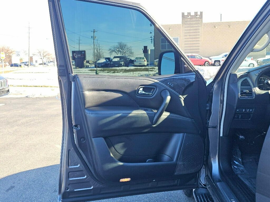 2020 INFINITI QX80 - Image 22