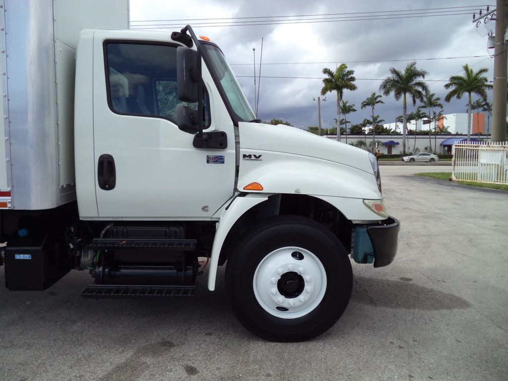 2020 International MV607 26ft Dry Freight Box Truck Moving Truck With Liftgate - 22953501 - 20