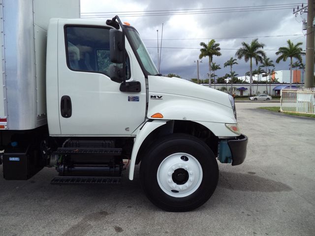 2020 International MV607 26ft Dry Freight Box Truck Moving Truck With Liftgate - 22953501 - 20