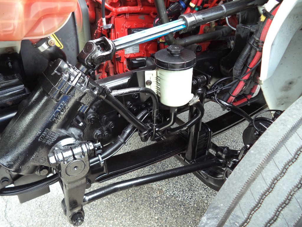 2020 International MV607 26ft Dry Freight Box Truck Moving Truck With Liftgate - 22953501 - 22