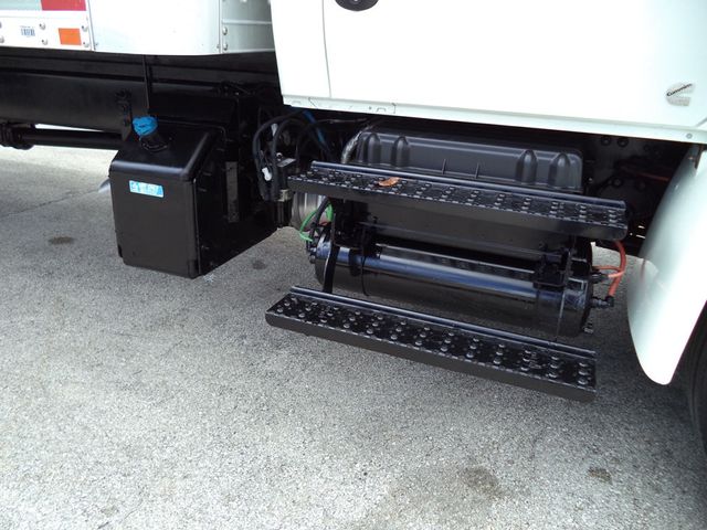 2020 International MV607 26ft Dry Freight Box Truck Moving Truck With Liftgate - 22953501 - 24