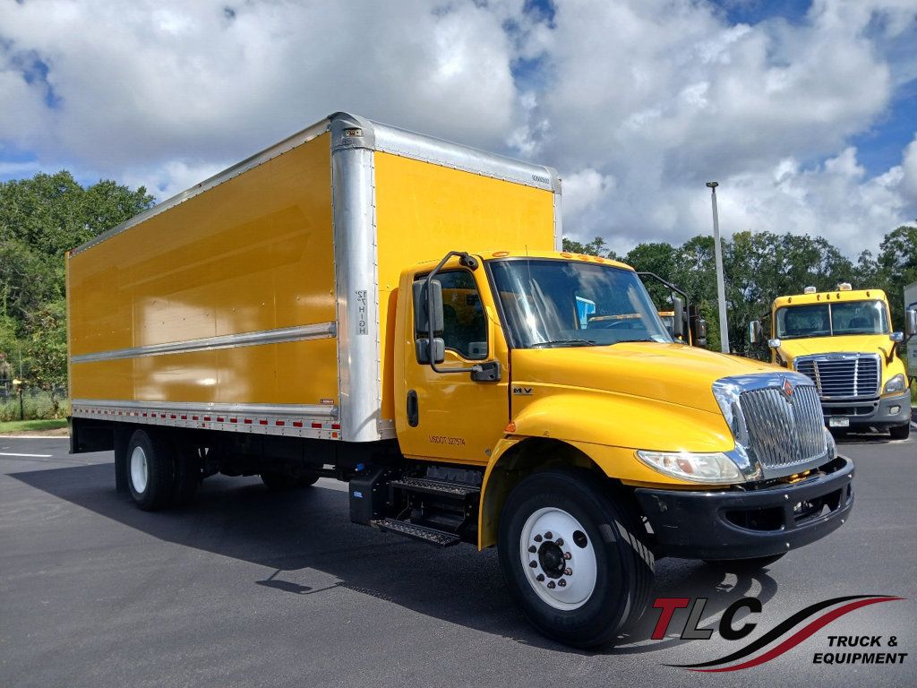 2020 International MV607 26ft Dry Freight Moving Box Truck w/ Tuck Under Liftgat - 22975941 | Video 1