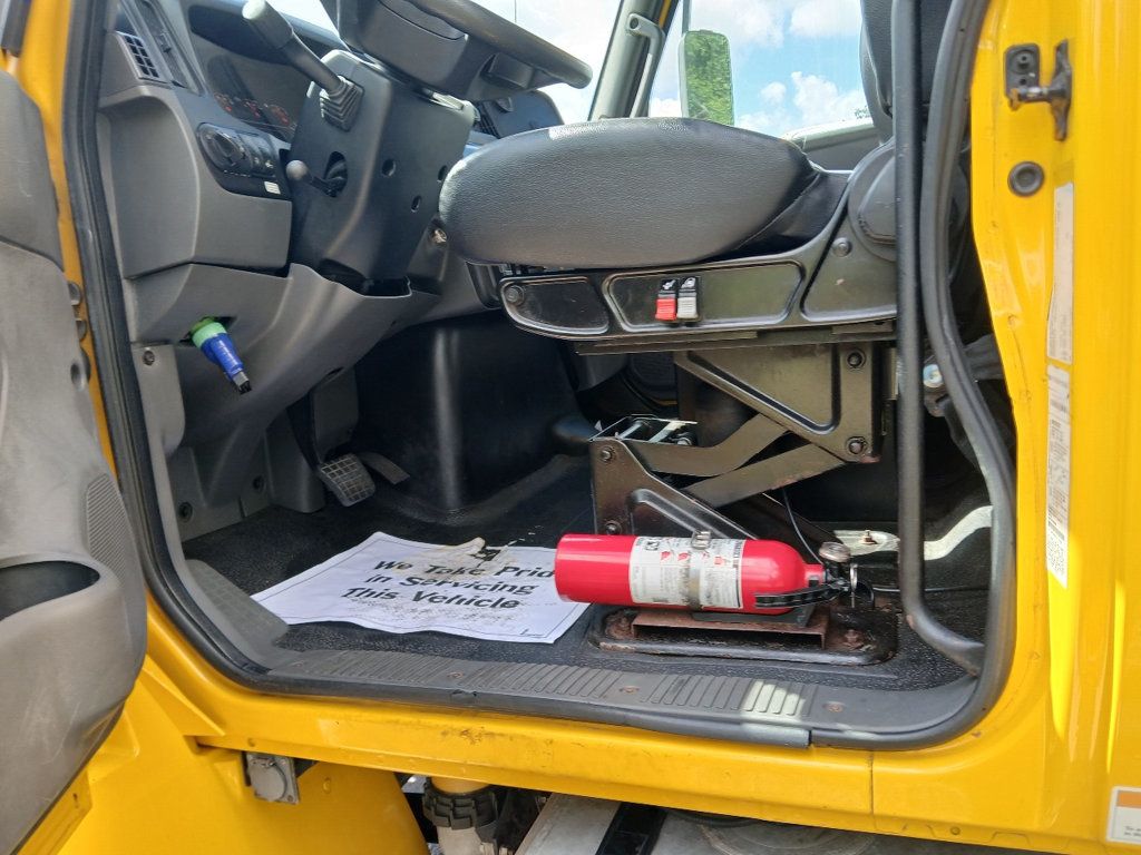 2020 International MV607 26ft Dry Freight Moving Box Truck w/ Tuck Under Liftgat - 22975941 - 10