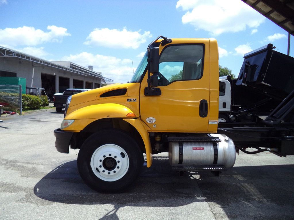 2020 International MV607 w/ 16ft Chipper Dump Truck & New Hydraulics, PTO, Hoist - 23016306 - 12
