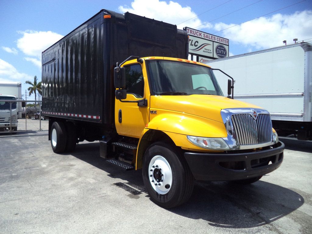 2020 International MV607 w/ 16ft Chipper Dump Truck & New Hydraulics, PTO, Hoist - 23016306 - 4