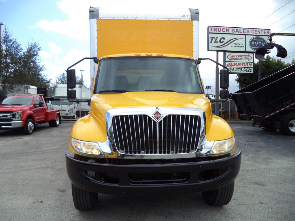 2020 International MV607 w/ 26ft Dry Freight Moving Box Truck w/ Lift Gate - 22993490 - 4