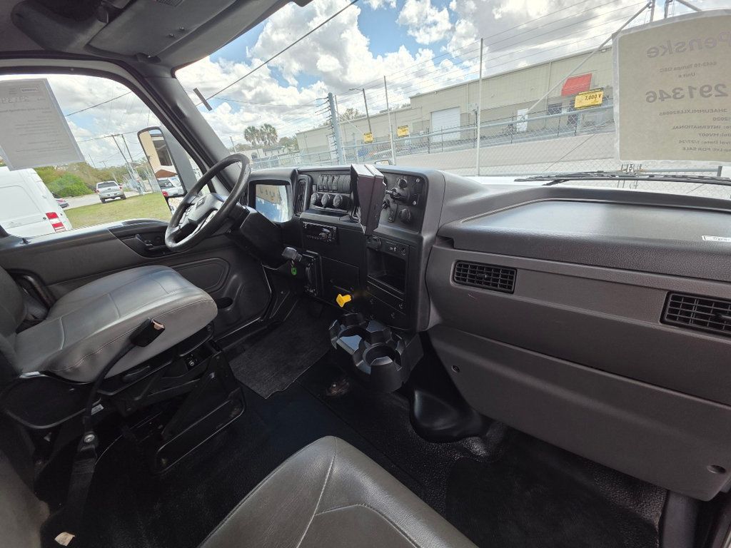 2020 International MV607 w/ 26ft Dry Freight Moving Box Truck w/ Lift Gate - 23009299 - 10