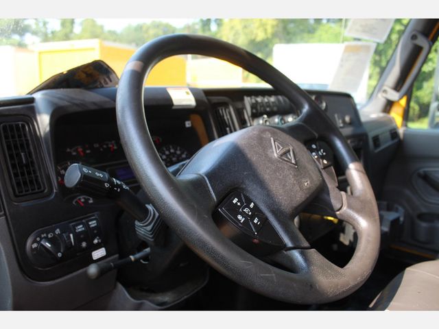 2020 International MV607 w/ 26ft Dry Freight Moving Box Truck w/ Tuck Liftgate - 23012960 - 12