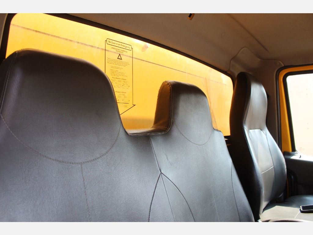 2020 International MV607 w/ 26ft Dry Freight Moving Box Truck w/ Tuck Liftgate - 23012960 - 14