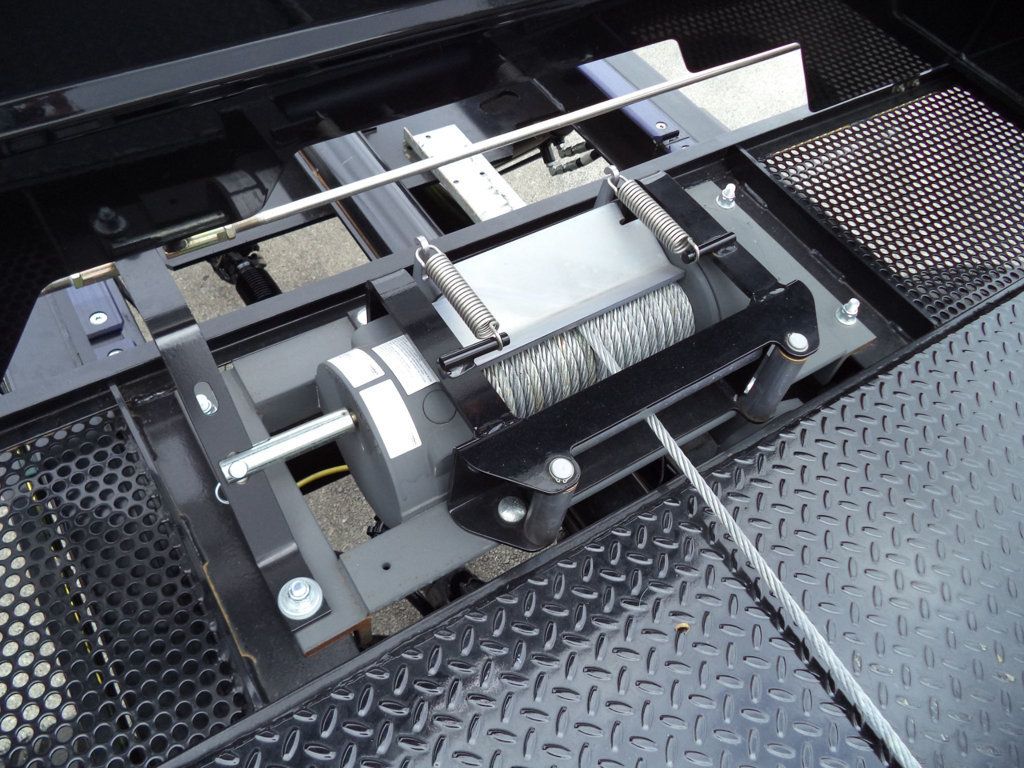 2020 International MV607 w/ Brand New 22' JerrDan 6 Ton XLP Car Carrier Rollback - 22971185 - 34