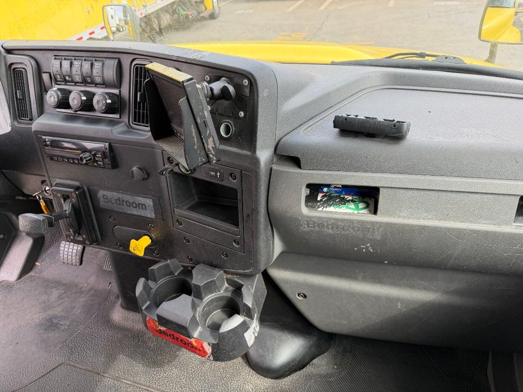 2020 International MV607 Extended Cab w/ 29ft Dry Freight Moving Box Truck w/ Ramp - 23012993 - 9