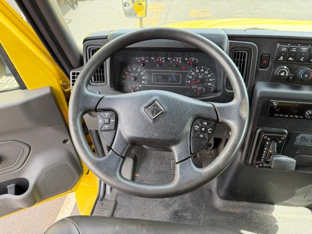 2020 International MV607 Extended Cab w/ 29ft Dry Freight Moving Box Truck w/ Ramp - 23012993 - 10