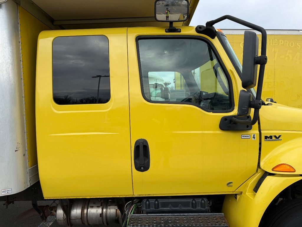 2020 International MV607 Extended Cab w/ 29ft Dry Freight Moving Box Truck w/ Ramp - 23012993 - 13