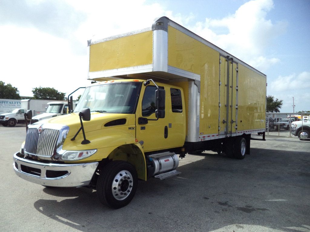 2020 International MV607 Extended Cab w/ 29ft Dry Freight Moving Box Truck w/ Ramp - 23012993 - 47