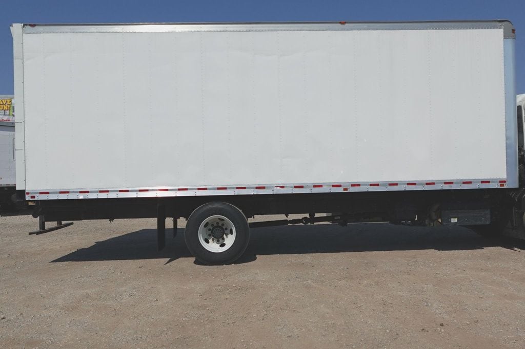 2020 Isuzu FTR (26ft Box with ICC Bumper) - 22627346 - 7