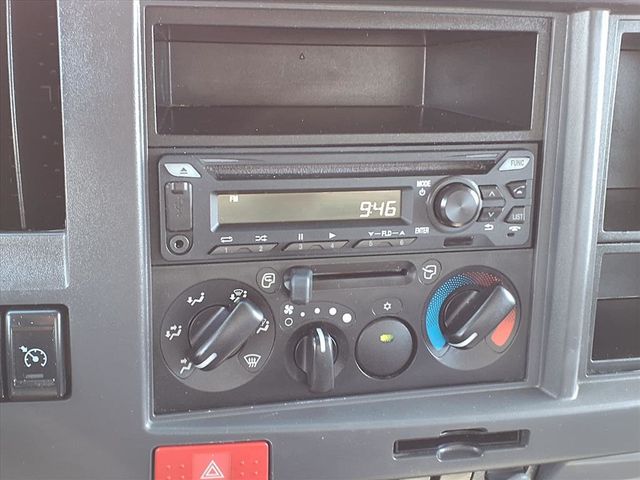 2020 Isuzu NPR 16' Box Truck w/Liftgate - 22950931 - 10