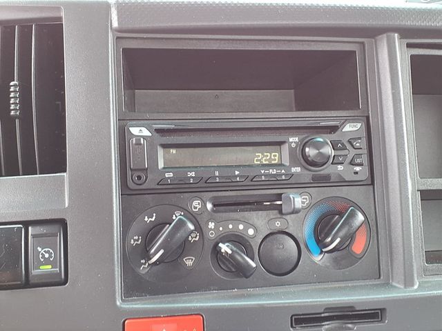 2020 Isuzu NPR 16' Box Truck w/Liftgate - 22981606 - 10