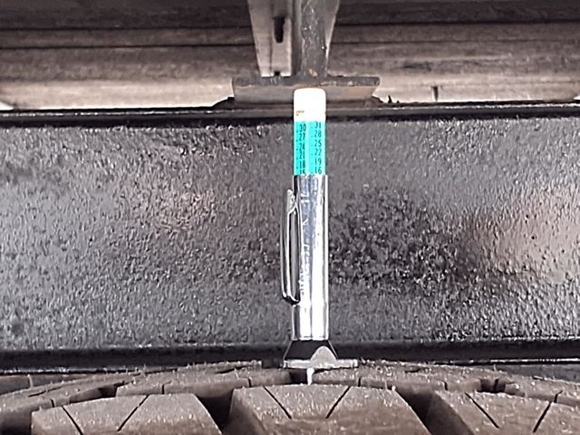 2020 Isuzu NPR 16' Box Truck w/Liftgate - 22981606 - 40