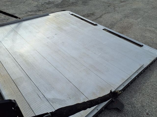 2020 Isuzu NPR 16' Box Truck w/Liftgate - 23032863 - 18