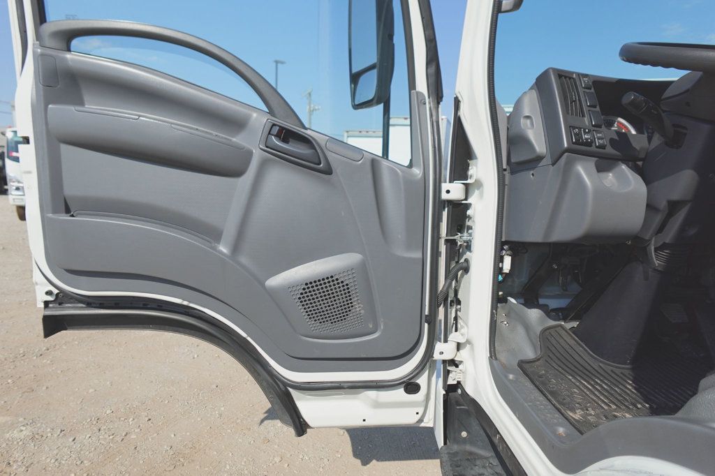 2020 Isuzu NPR HD (16ft Box with Lift Gate) - 22630316 - 17