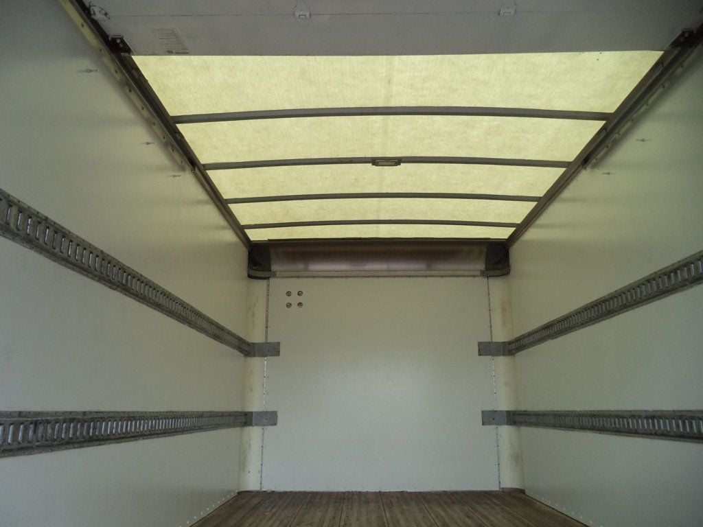 2020 Isuzu NPR HD 16FT DRY BOX. BOX TRUCK CARGO TRUCK 14.5 GVW - 22645868 - 24