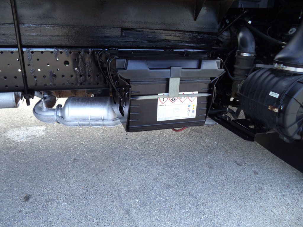 2020 Isuzu NPR HD Gas With 16ft Box Truck Dry Cargo Truck & Aluminum Liftgate - 22975925 - 19