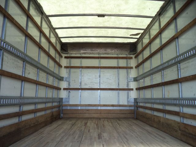 2020 Isuzu NPR HD Gas With 16ft Box Truck Dry Cargo Truck & Aluminum Liftgate - 22975925 - 26