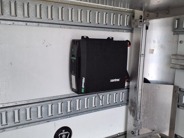 2020 Isuzu NPR-HD 16' Box Truck w/Liftgate - 23091986 - 18