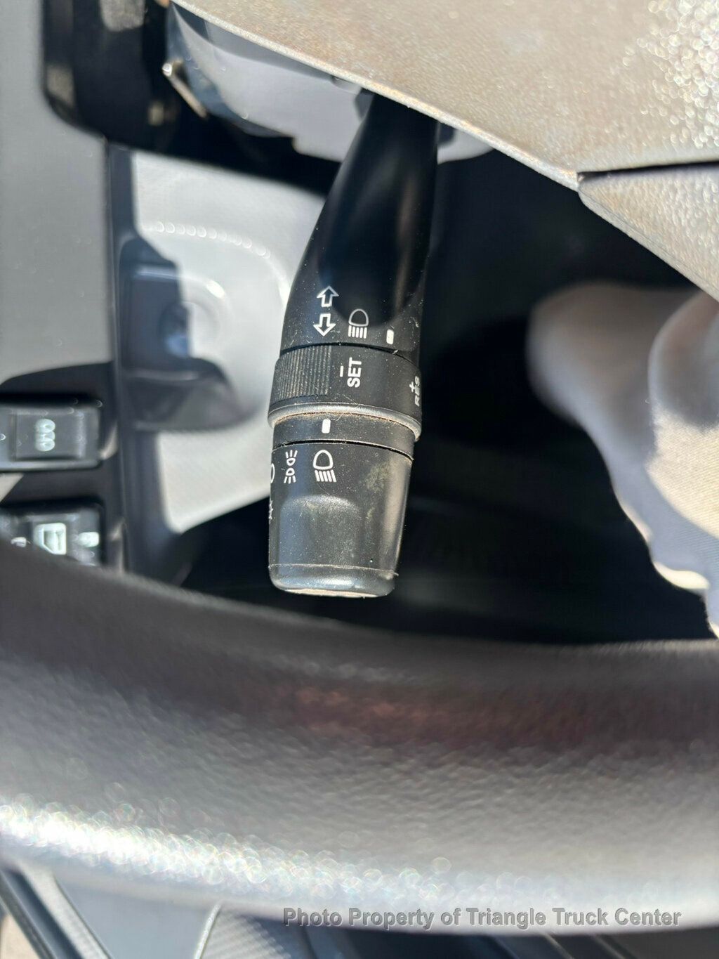 2020 Isuzu NPR-XDHD HEAVY SPEC 48k Miles! FINANCING! SUPER CLEAN UNIT! ALUMINUM RAMP! READY TO GO! - 22991259 - 22