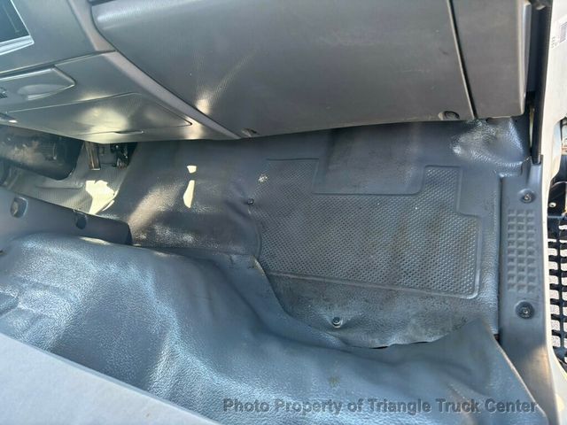 2020 Isuzu NPR-XDHD HEAVY SPEC 48k Miles! FINANCING! SUPER CLEAN UNIT! ALUMINUM RAMP! READY TO GO! - 22991259 - 32