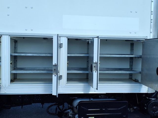 2020 Isuzu NQR 16' Contractor's Truck - 22966314 - 25