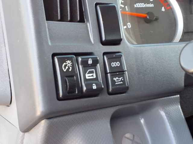 2020 Isuzu NQR 16' Contractor's Truck - 22966314 - 29