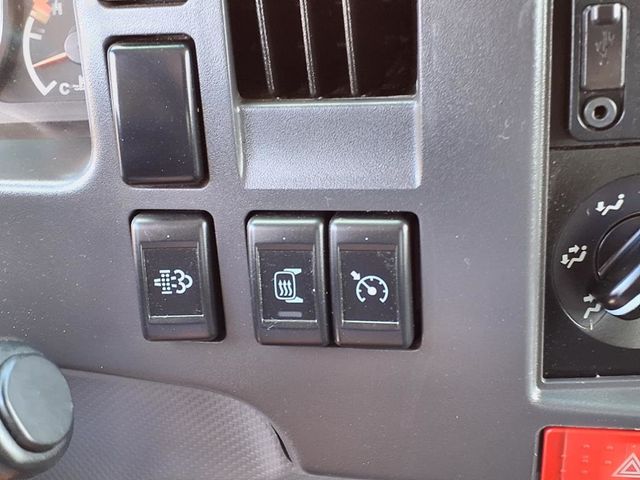 2020 Isuzu NQR 16' Contractor's Truck - 22966314 - 31