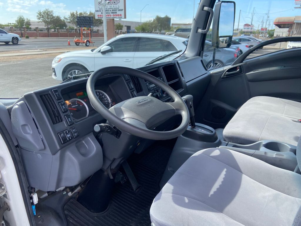 2020 Isuzu NRR photo 12