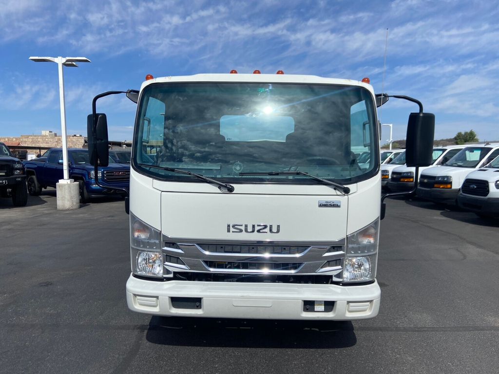 2020 Isuzu NRR photo 2