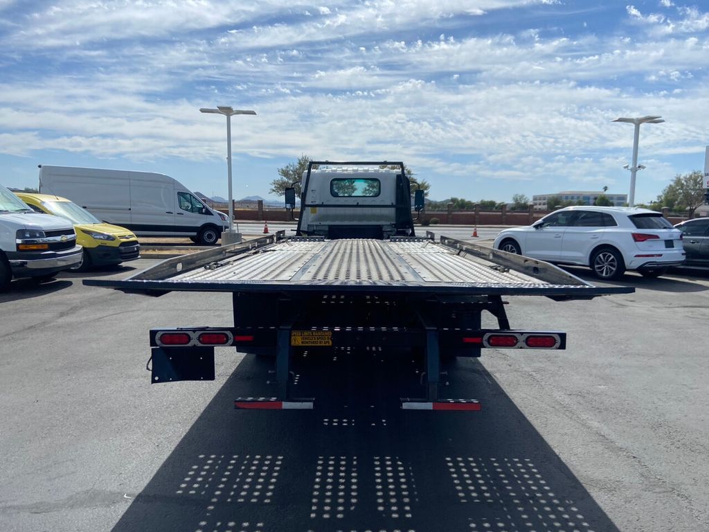 2020 Isuzu NRR photo 6