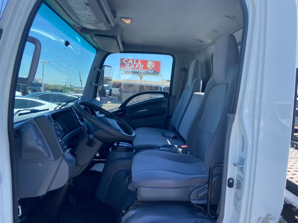 2020 Isuzu NRR photo 12