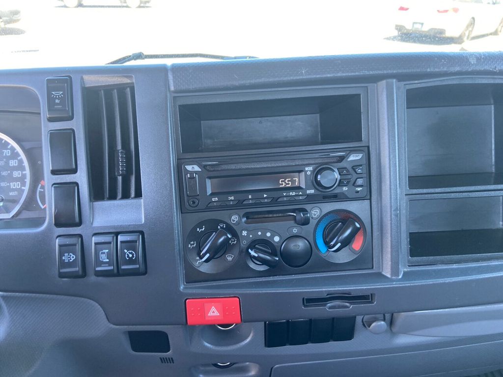 2020 Isuzu NRR photo 15