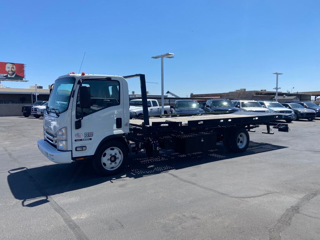 2020 Isuzu NRR photo 2
