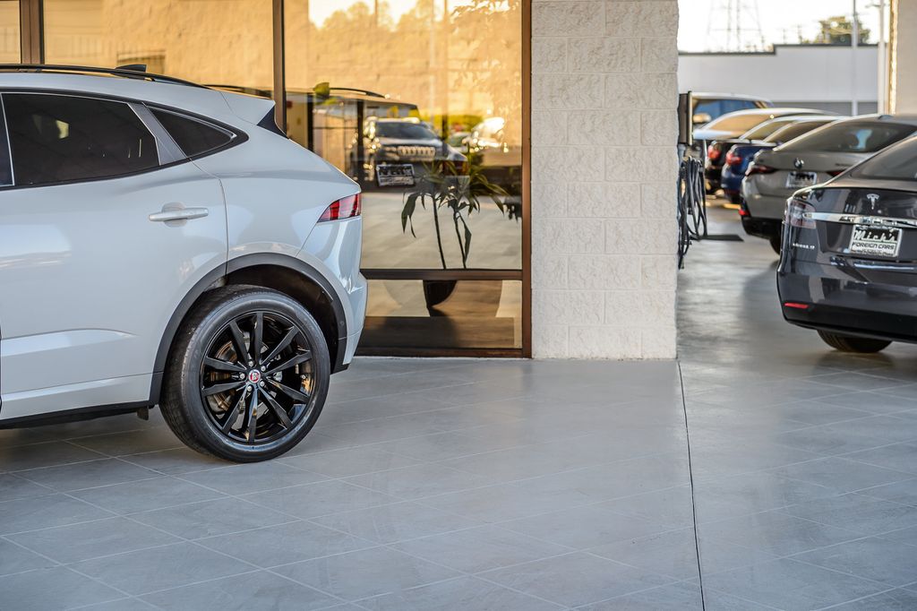 2020 Jaguar E-PACE E-PACE P300 AWD R-DYNAMIC HSE - NAV - BLUETOOTH - BACKUP CAM  - 23098475 - 56